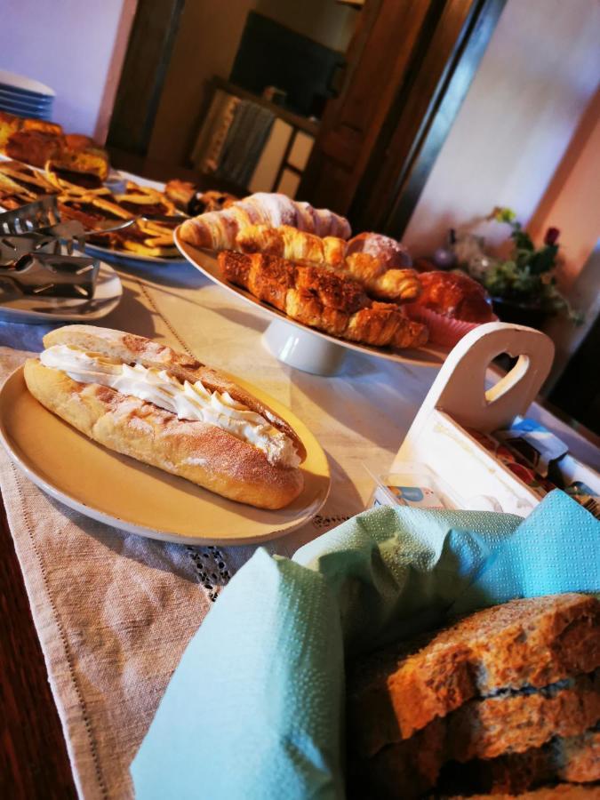 La Casa Dei Tigli Bed & Breakfast Cannara Bagian luar foto