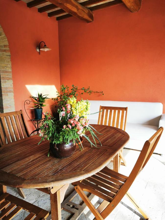 La Casa Dei Tigli Bed & Breakfast Cannara Bagian luar foto