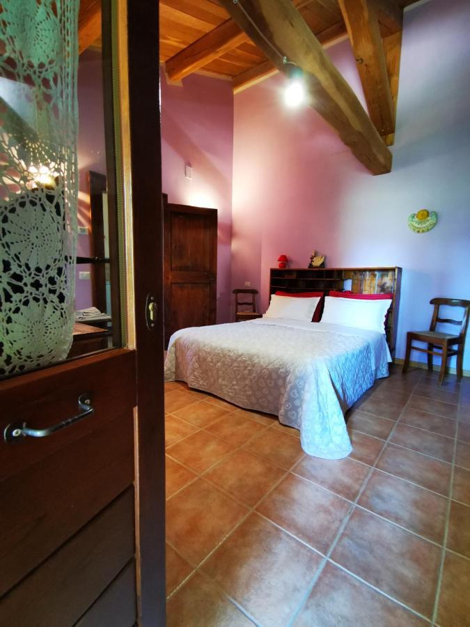 La Casa Dei Tigli Bed & Breakfast Cannara Bagian luar foto