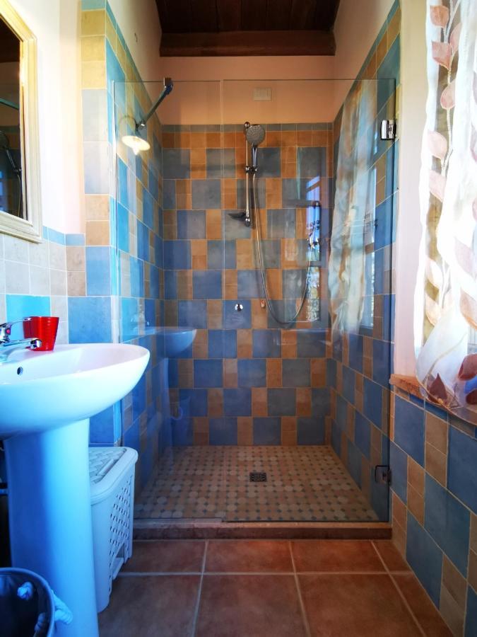 La Casa Dei Tigli Bed & Breakfast Cannara Bagian luar foto