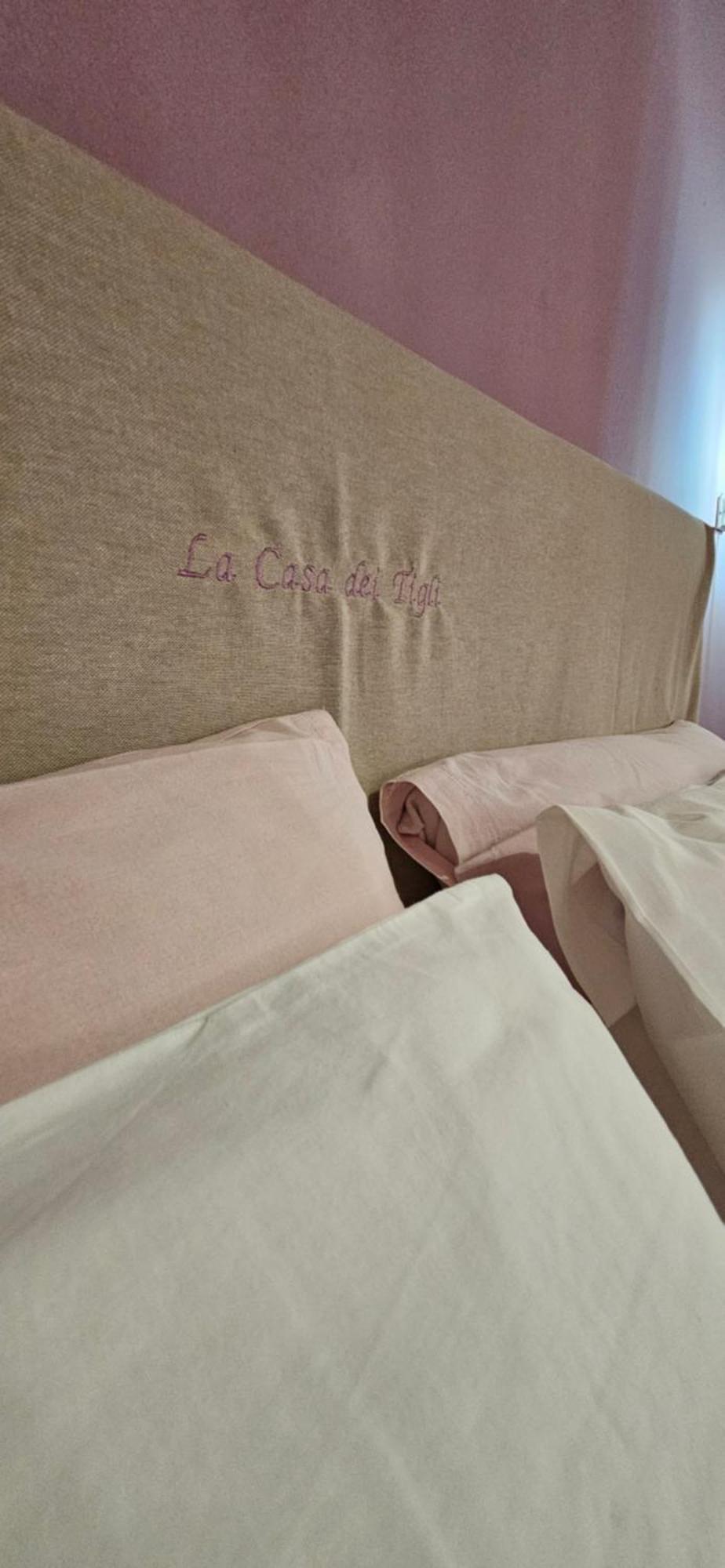 La Casa Dei Tigli Bed & Breakfast Cannara Bagian luar foto